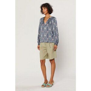 💕CURRENT AIR💕 Tile Print Split Neck Top ~ Blue Medium M NWT